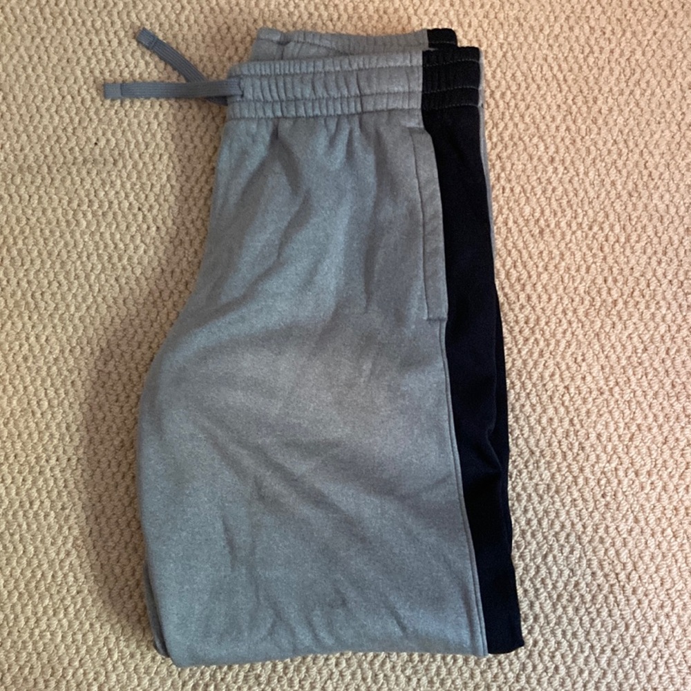 Under Armour Gray Sweatpants Good Condition YXL